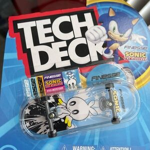 SONIC THE HEDGEHOG Tech Deck Finesse Purple Fingerboard
